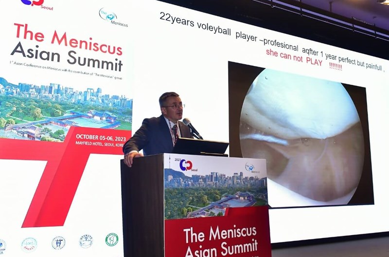 Dr hab. Tomasz Piontek wykładowcą w&nbsp;Seulu. Dwa prestiżowe kongresy