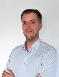 TOMASZ JAŚKOWIAK