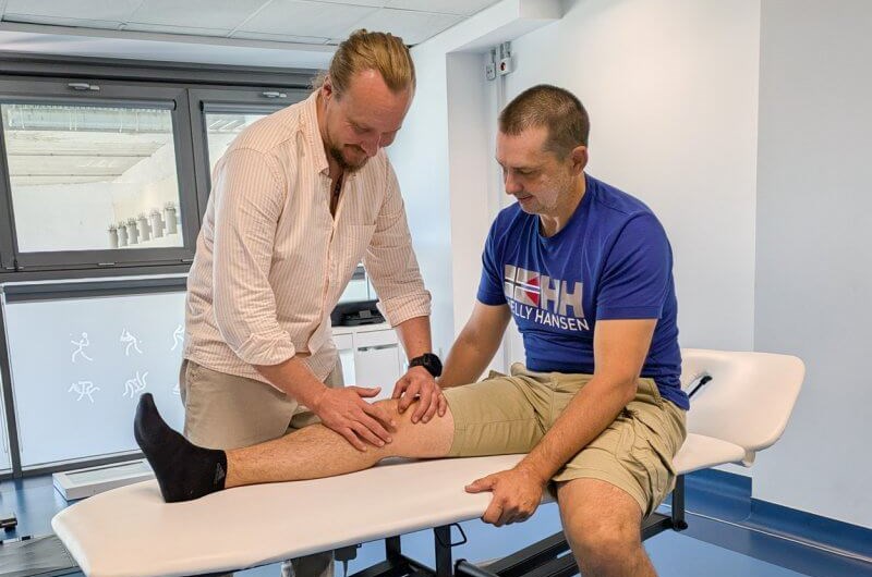 Boczne przyparcie rzepki